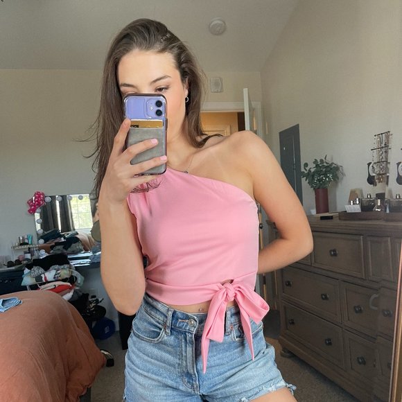 Baby pink one shoulder - Picture 2 of 4